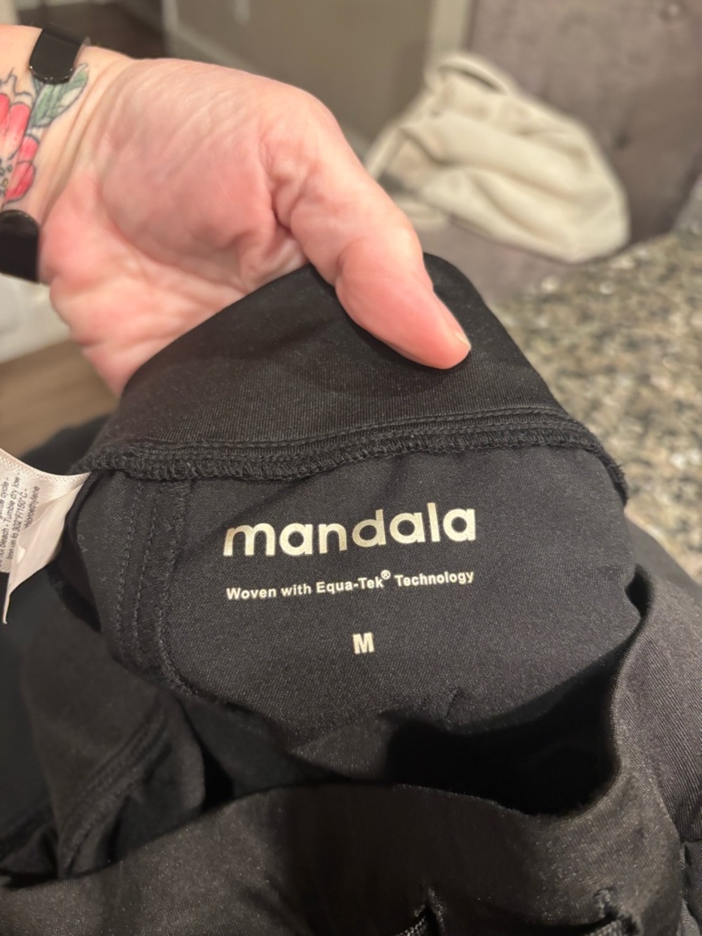 Mandala Women's Black scrub jogger